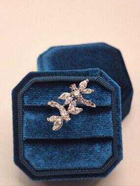 NWT Swarovski Crystal Dragonfly Statement Ring Silver Size 8